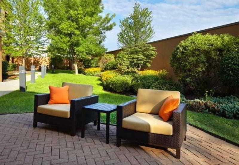 Courtyard By Marriott Cleveland Willoughby Hotel Съоръжения снимка